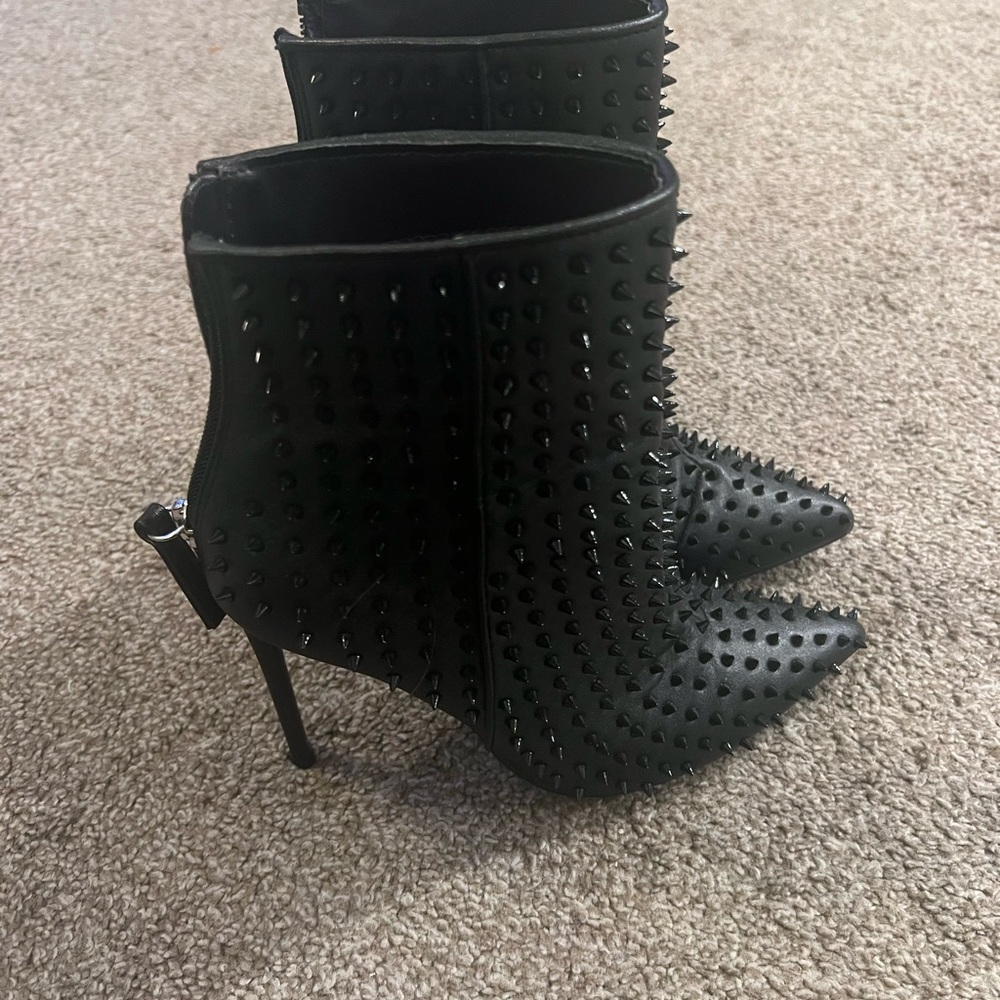 Size 6 Steve Madden